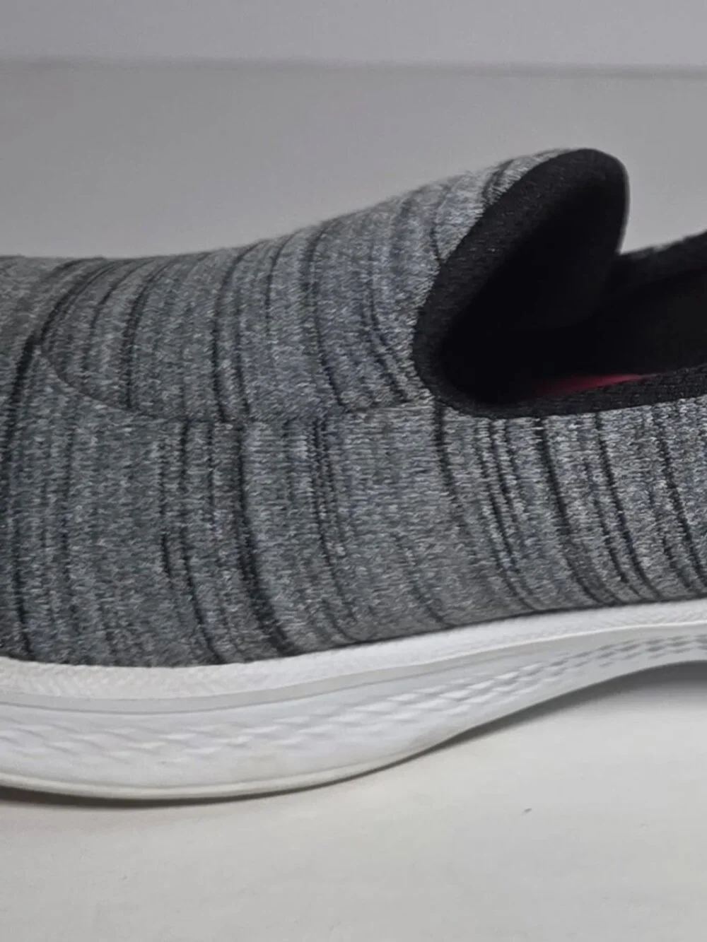 Skechers Goga Max Womens Gray Casual Slipon Shoes Size 7.5